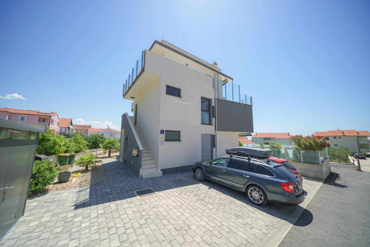 Villa Karen Vodice Grgurev Ante Kukure 93 المظهر الخارجي الصورة