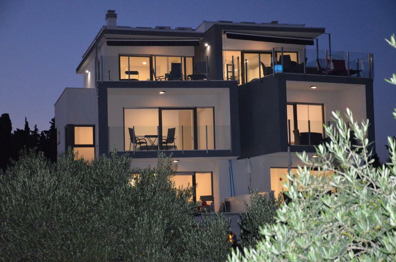 Villa Karen Vodice Grgurev Ante Kukure 93 المظهر الخارجي الصورة
